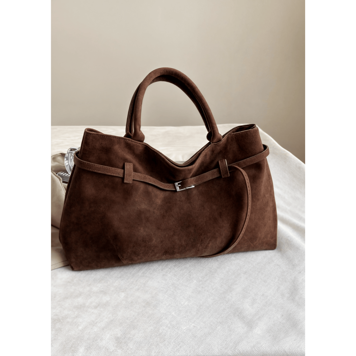 Celvera Tas Dames - Ruime Tote met Dubbele Hengsels en Ceintuurdetail | Elegant