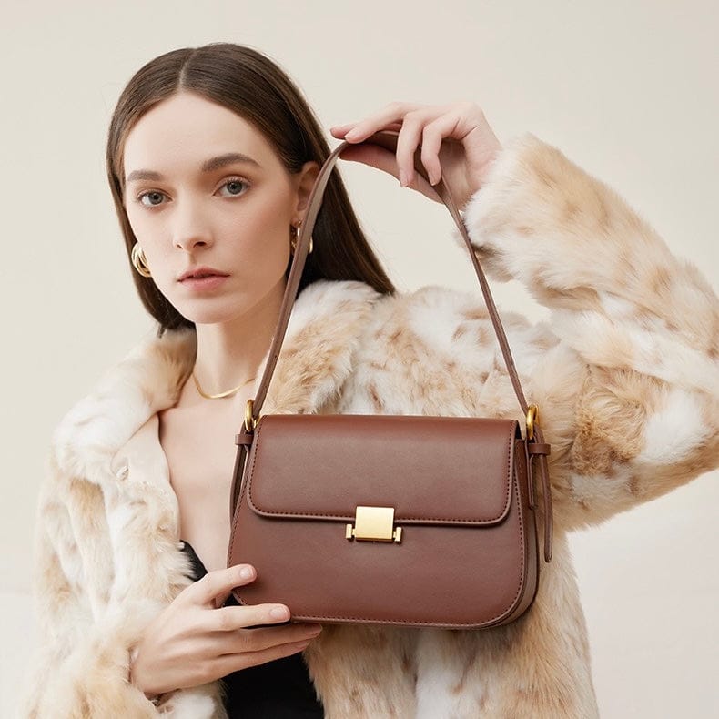 Celvera Elegante Schoudertas met Gouden Sluiting – Luxe Design voor Elke Dag