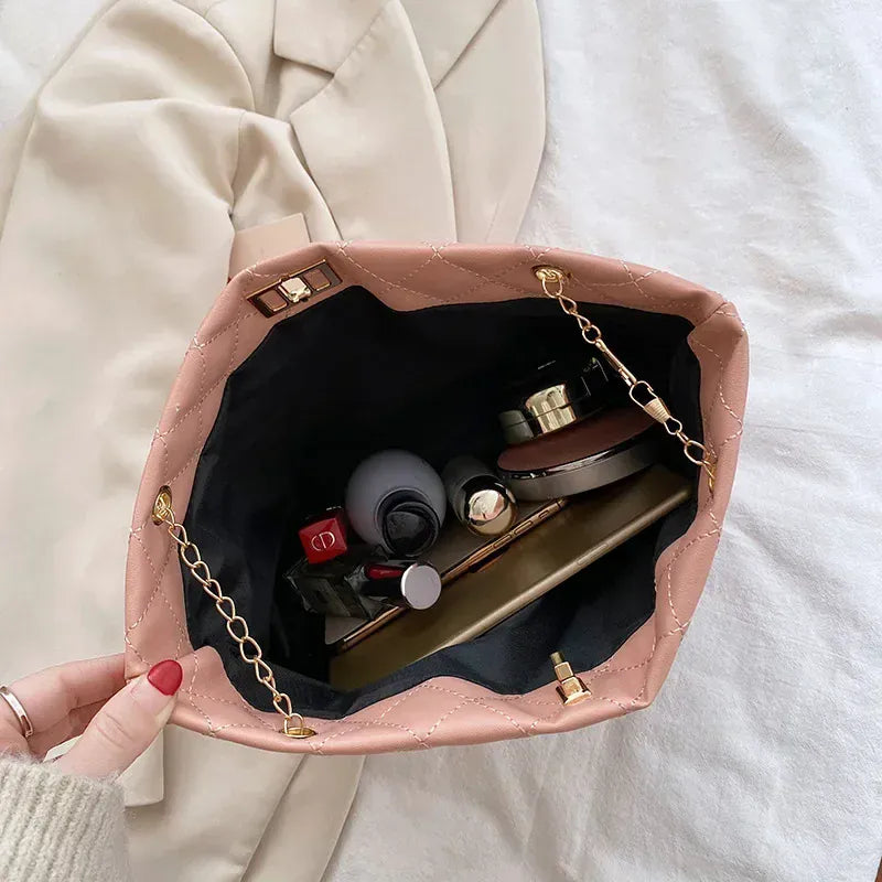 Celvera Shopper Dames - Grote Gewatteerde Tas met Gouden Ketting | Chique