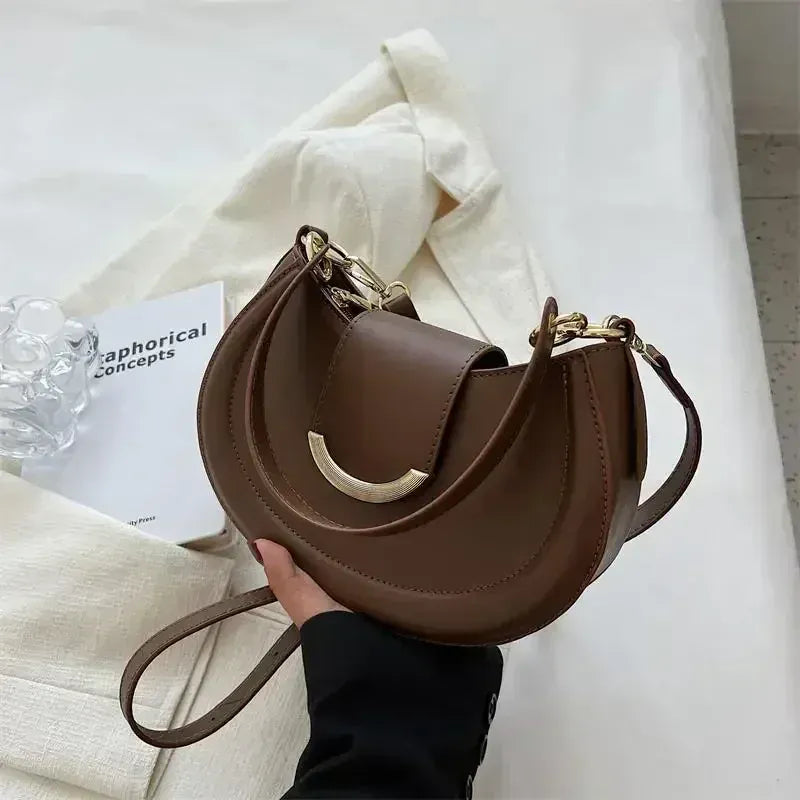 Celvera Tas Dames - Halfmaan Schoudertas met Zilveren Maan Detail | Klassiek