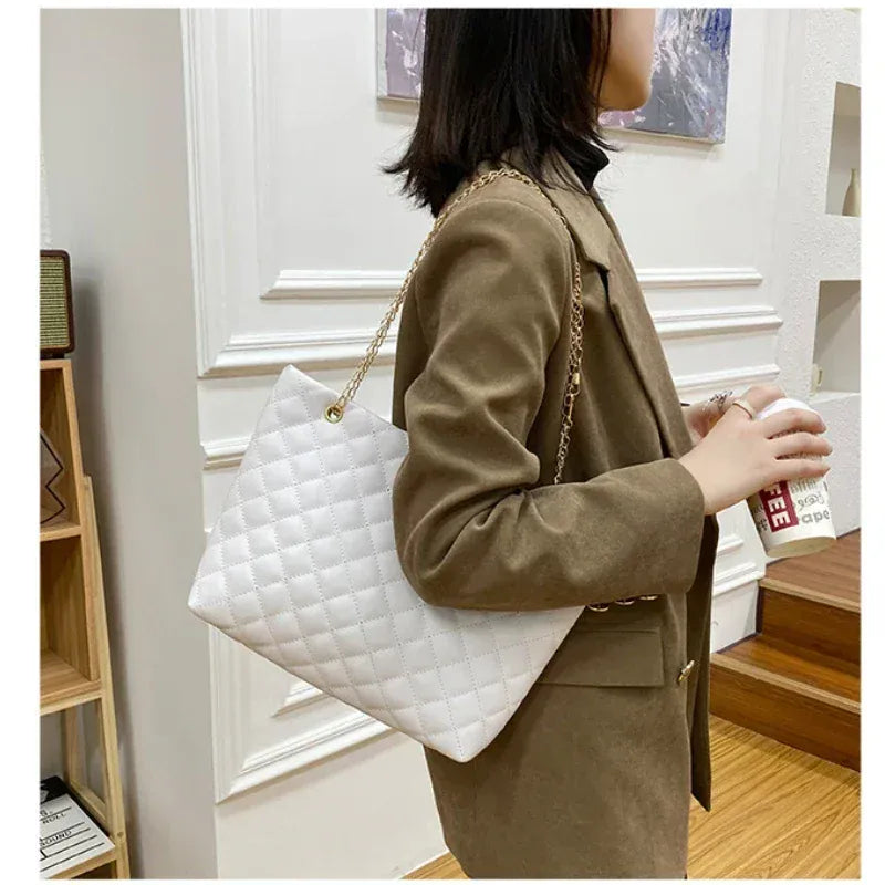 Celvera Shopper Dames - Grote Gewatteerde Tas met Gouden Ketting | Chique