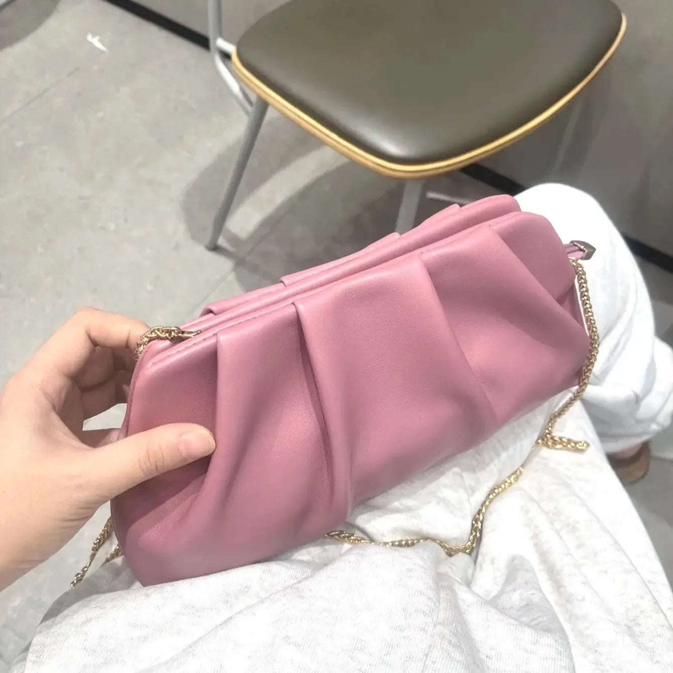Celvera Tas Dames - Geplooide Clutch met Gouden Ketting | Chique