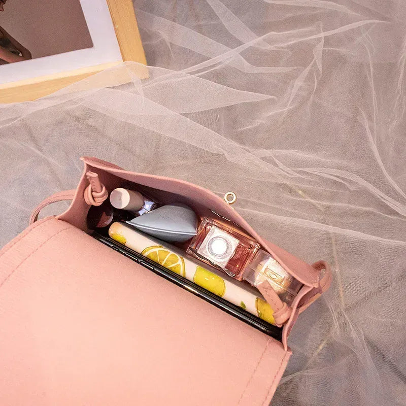 Celvera Tas Dames - Gevlochten Crossbody met Gouden Draaislot | Zomer