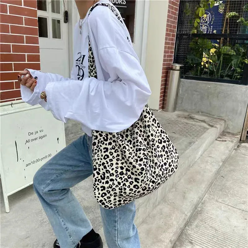 Celvera Tas Dames - Oversized Schoudertas met Luipaardprint | Casual