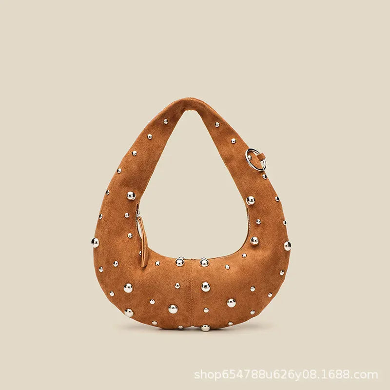 Celvera Tas Dames - Halfmaan Schoudertas met Zilveren Studs | Stoer