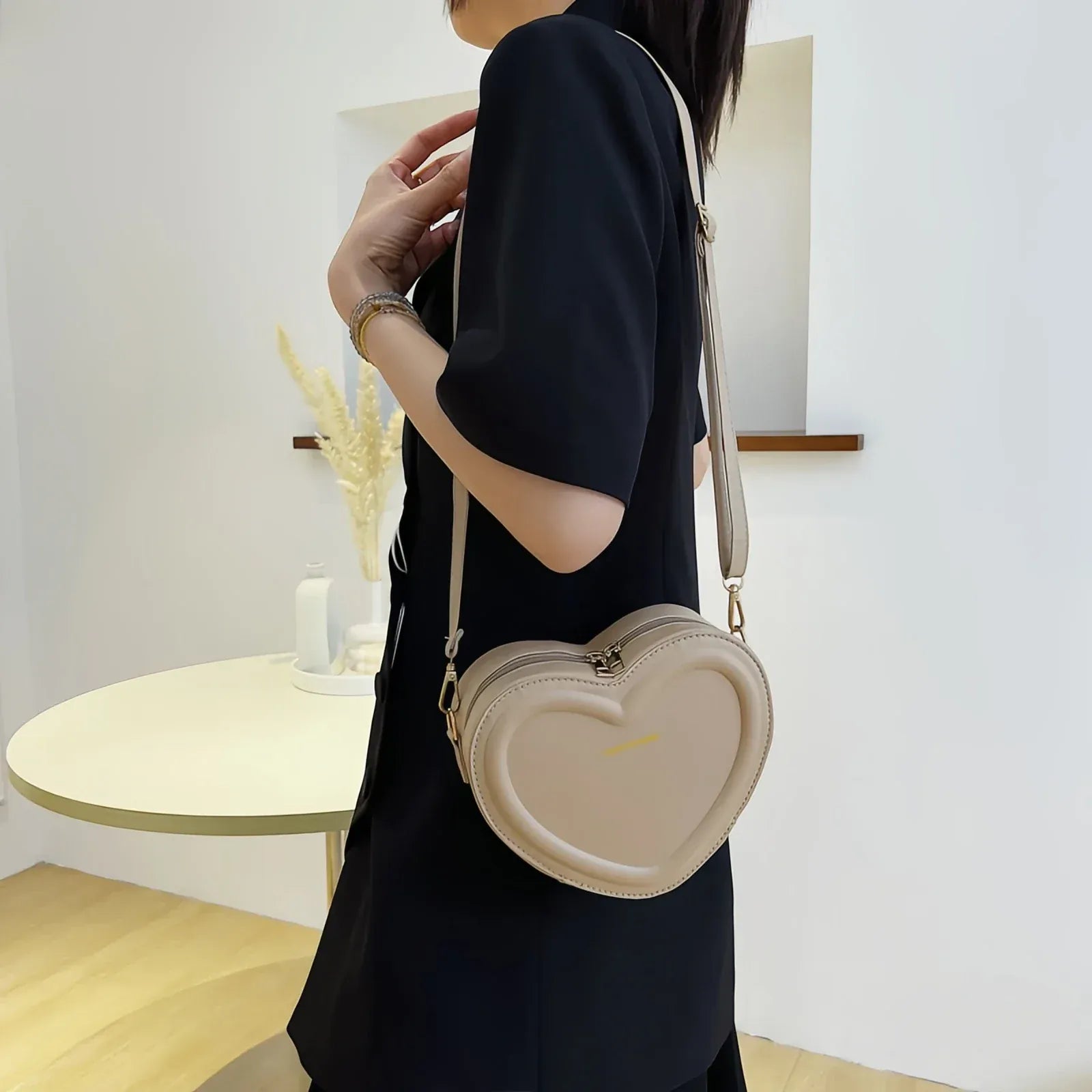 Celvera Schoudertas Dames - Hartvormig Design met Rits | Crossbody