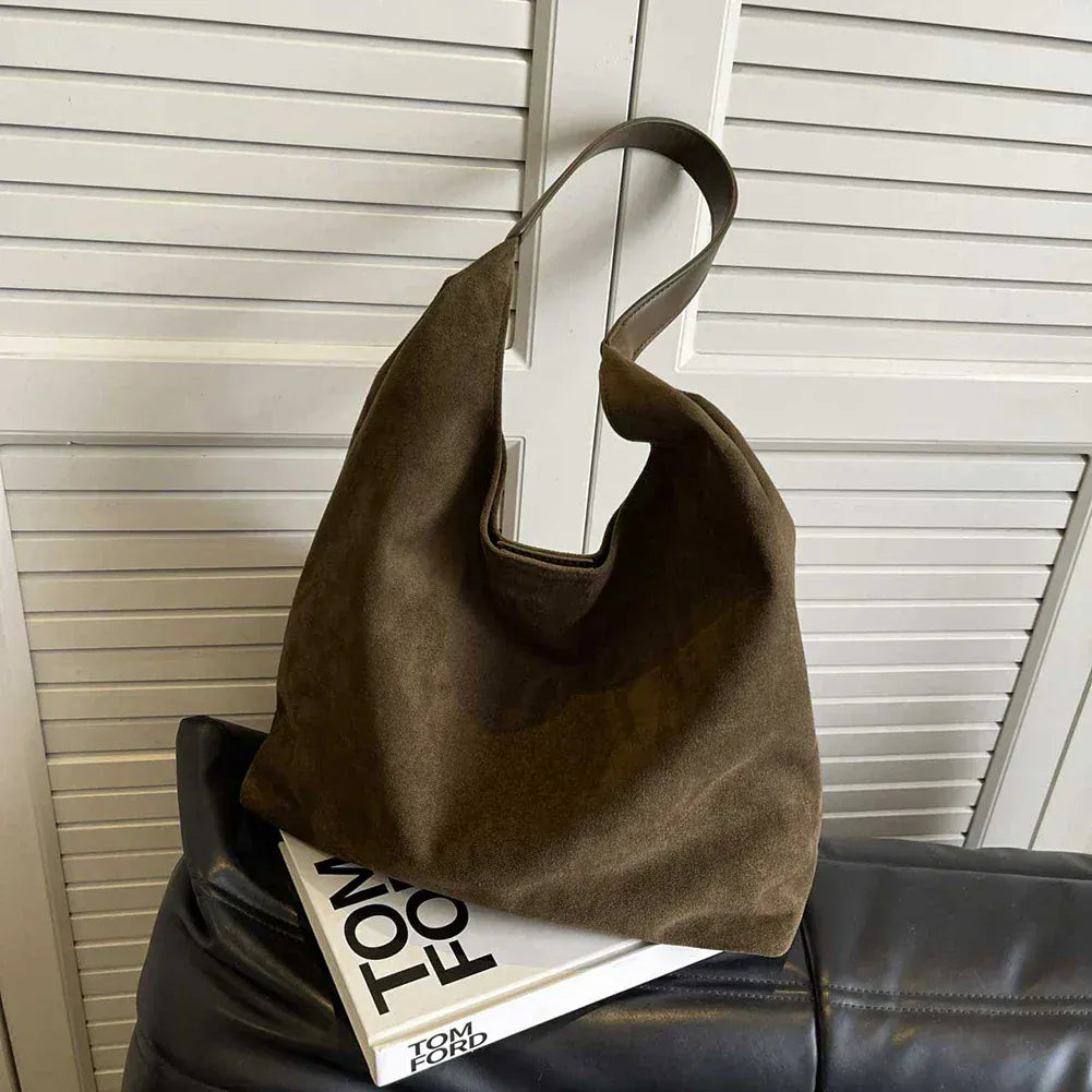 Celvera Tote bag in zacht suède met ruim hoofdvak