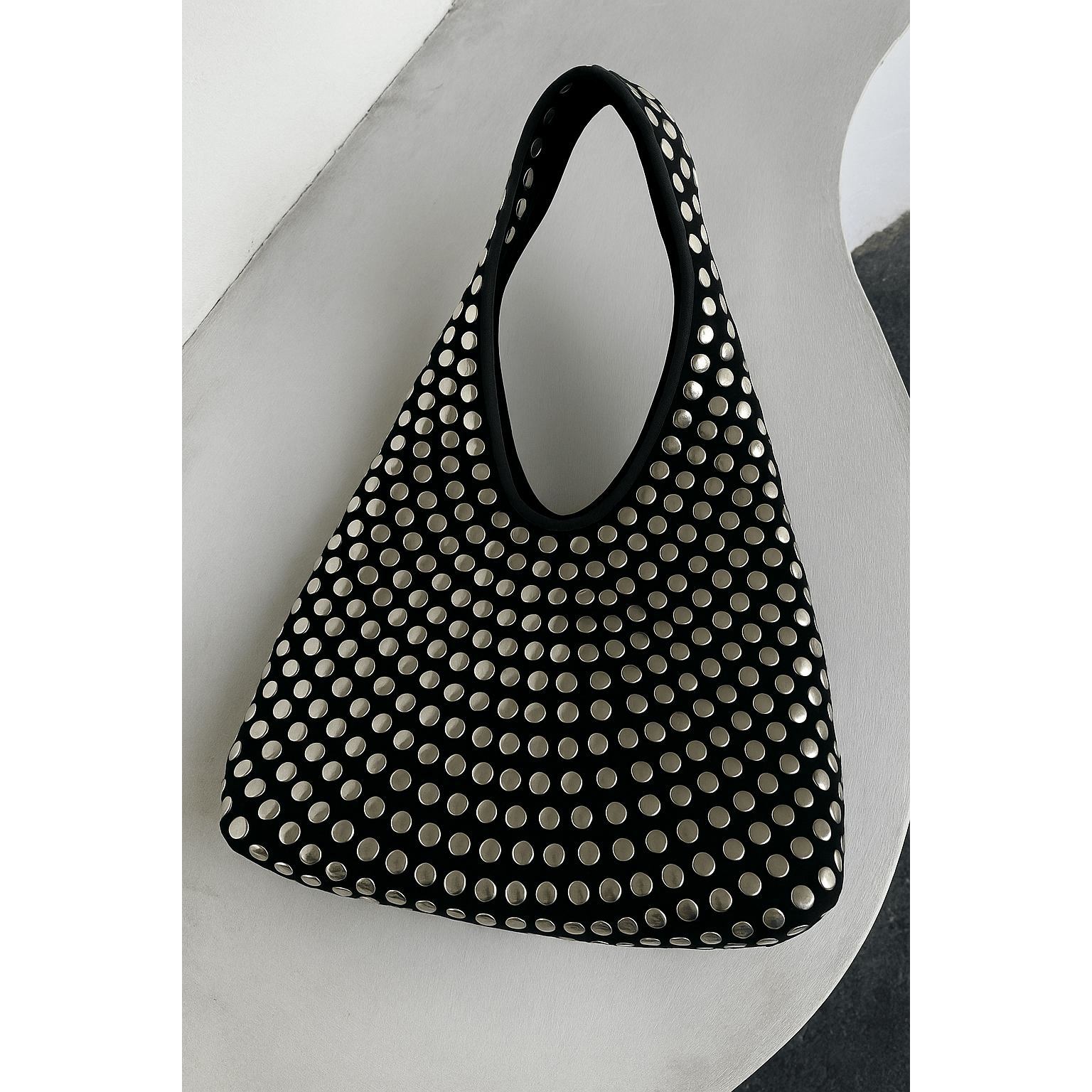 Celvera Schoudertas met Stoere Studs