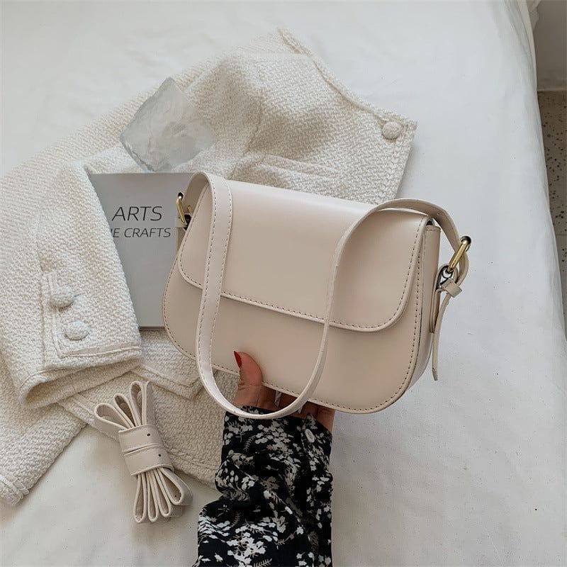 Celvera Tas Dames - Compacte Saddle Bag met Klepje en Schouderband | Klassiek