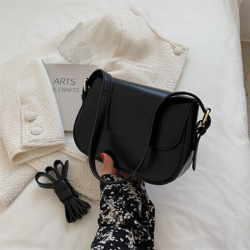 Celvera Tas Dames - Compacte Saddle Bag met Klepje en Schouderband | Klassiek