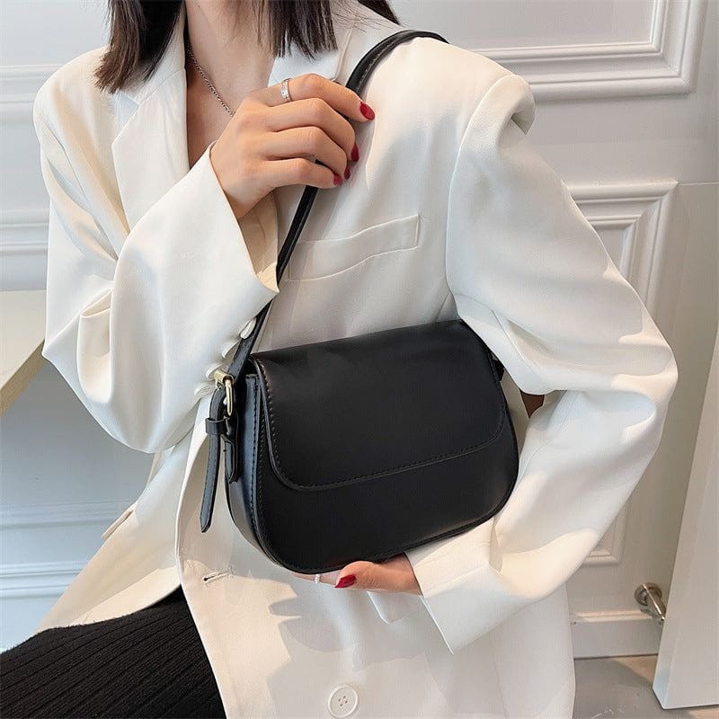 Celvera Tas Dames - Compacte Saddle Bag met Klepje en Schouderband | Klassiek