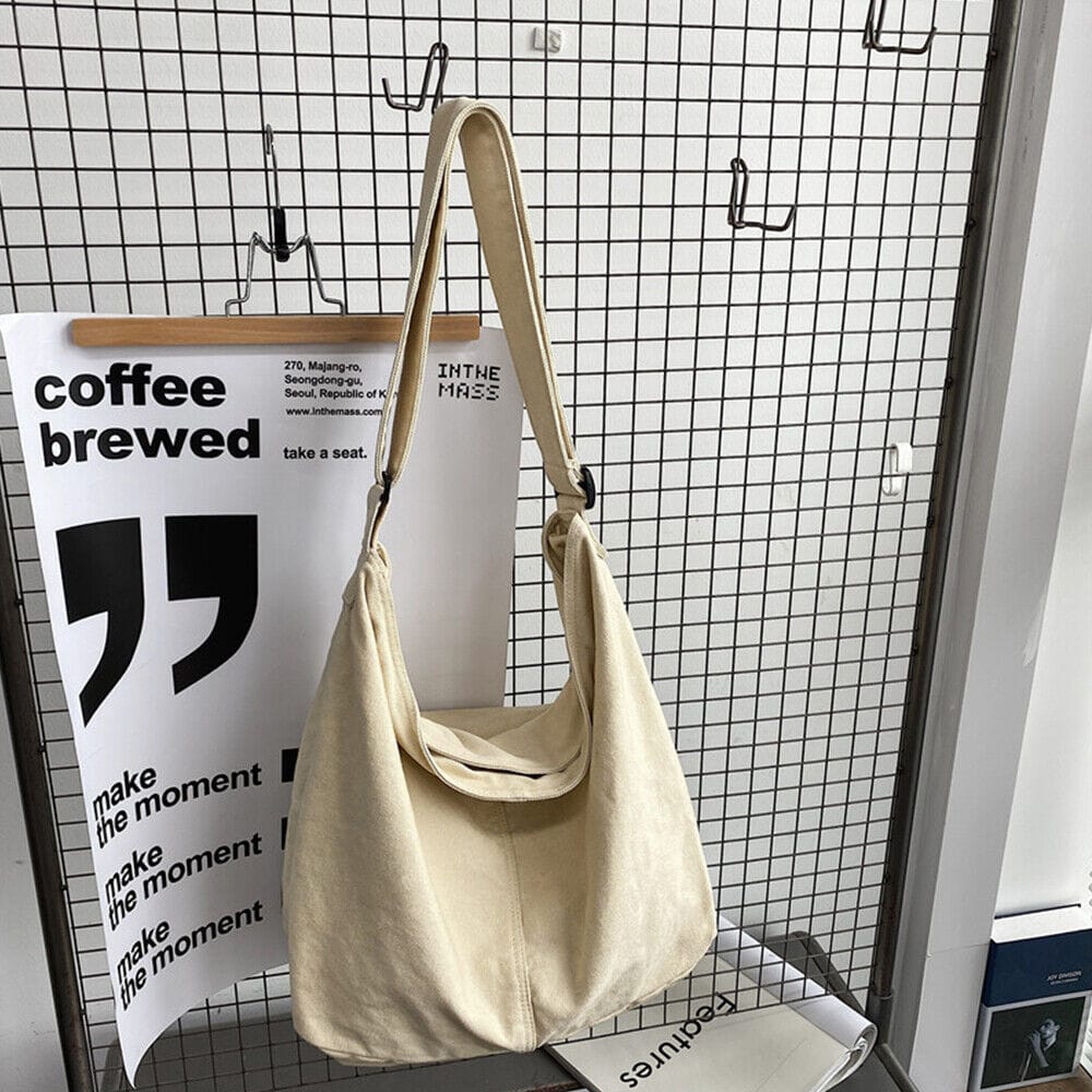 Celvera Oversized canvas schoudertas met ruime pasvorm
