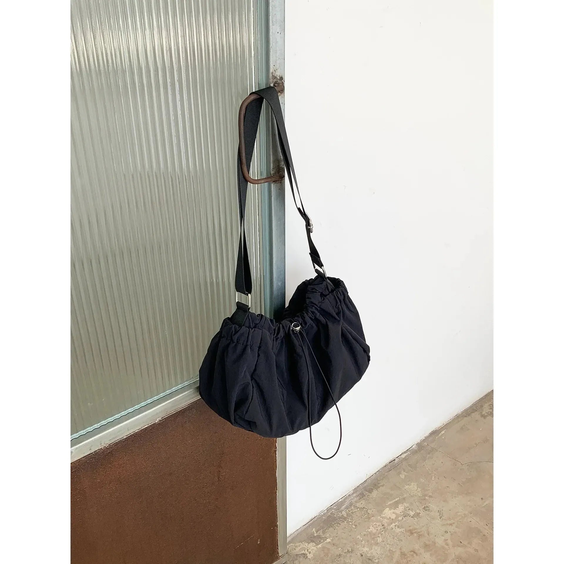 Celvera Tas Dames - Gerimpelde Crossbody met Trekkoord en Ruches | Casual