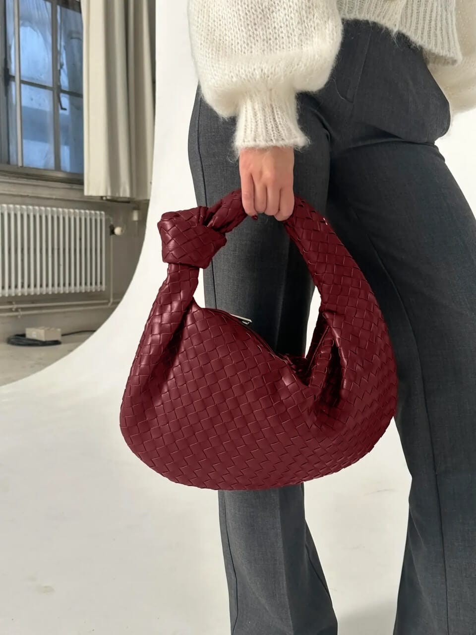 Celvera Luxe Gevlochten Schoudertas – Compacte Dames Tas voor Avond en Dag