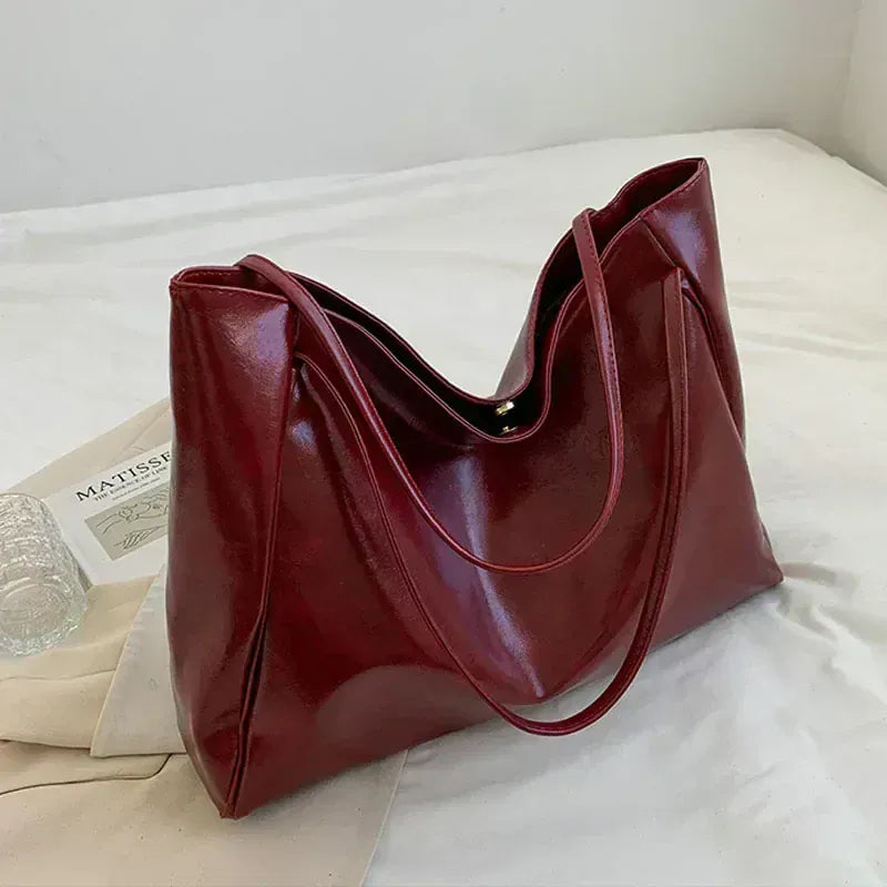 Celvera Ruime shopper schoudertas in vegan leer