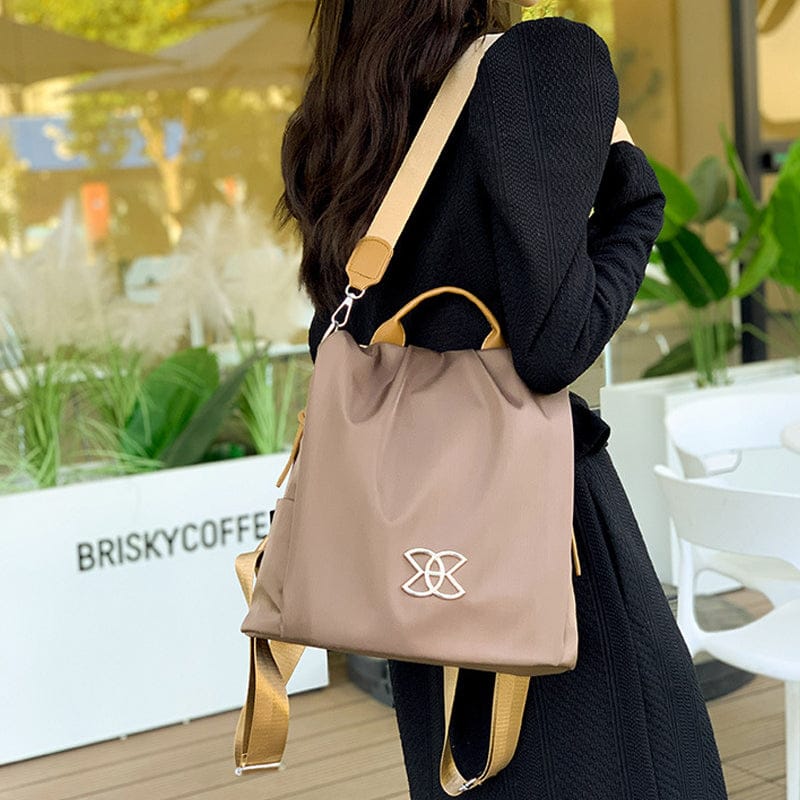 Celvera Tas Dames - Lichtgewicht Rugzak met Sierlijk Metalen Embleem en Contrast Bies | Casual