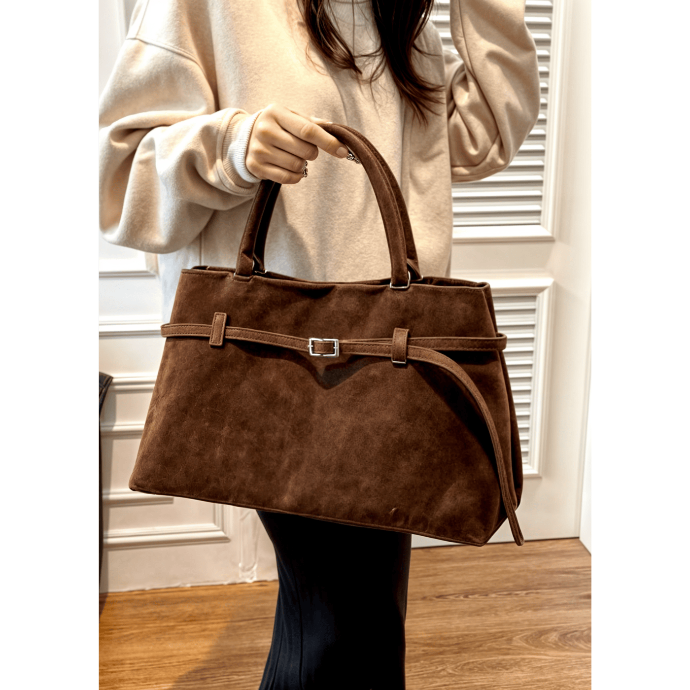 Celvera Tas Dames - Ruime Tote met Dubbele Hengsels en Ceintuurdetail | Elegant