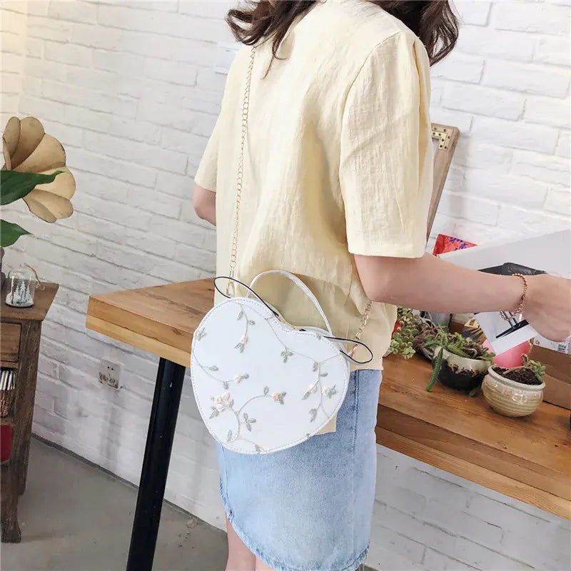 Celvera Tas Dames - Ronde Crossbody met Bloemen Borduursel | Zomer