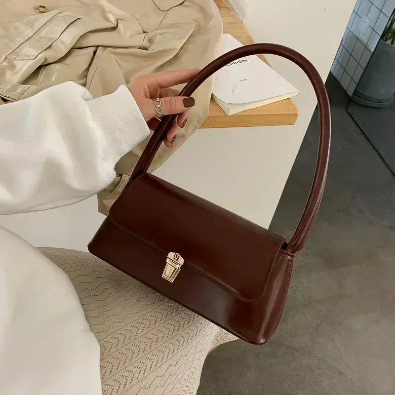 Celvera Tas Dames - Stijlvolle Baguette Tas met Gouden Sluiting | Klassiek