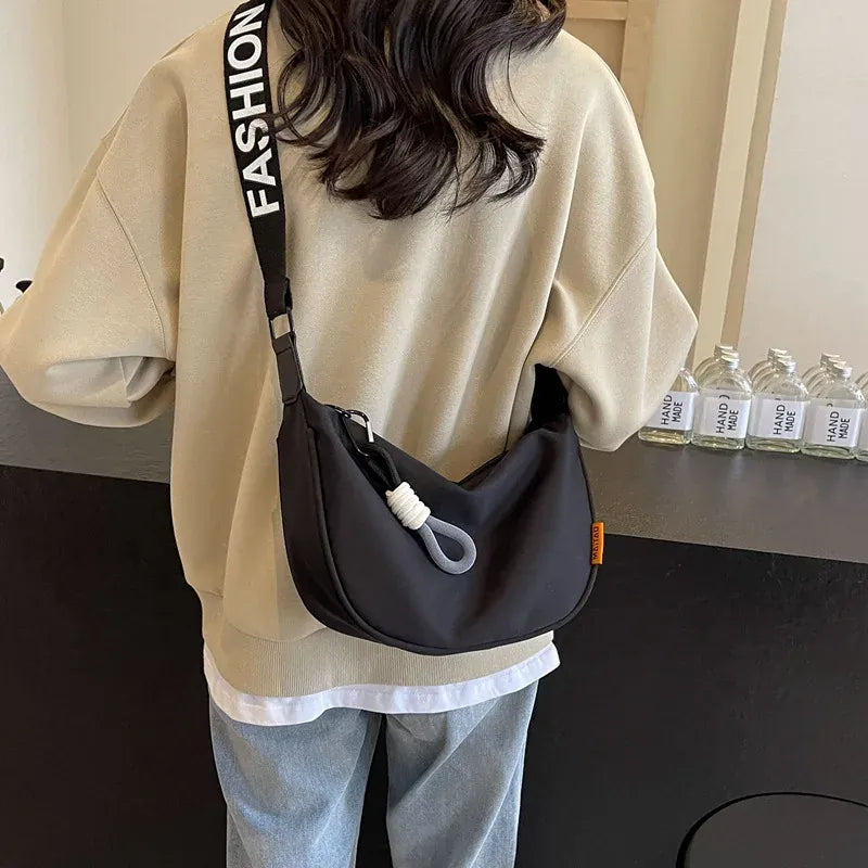 Celvera Tas Dames - Halfmaan Schoudertas met Boho Riem en Trekkoord | Casual