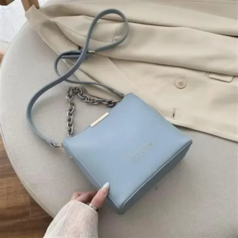 Celvera Tas Dames - Strakke Bucket Bag met Dikke Ketting en Riem | Chique