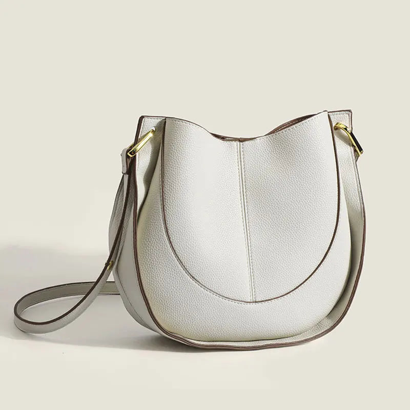 Celvera Tas Dames - Halfmaan Crossbody met Stiksels en Goud | Klassiek