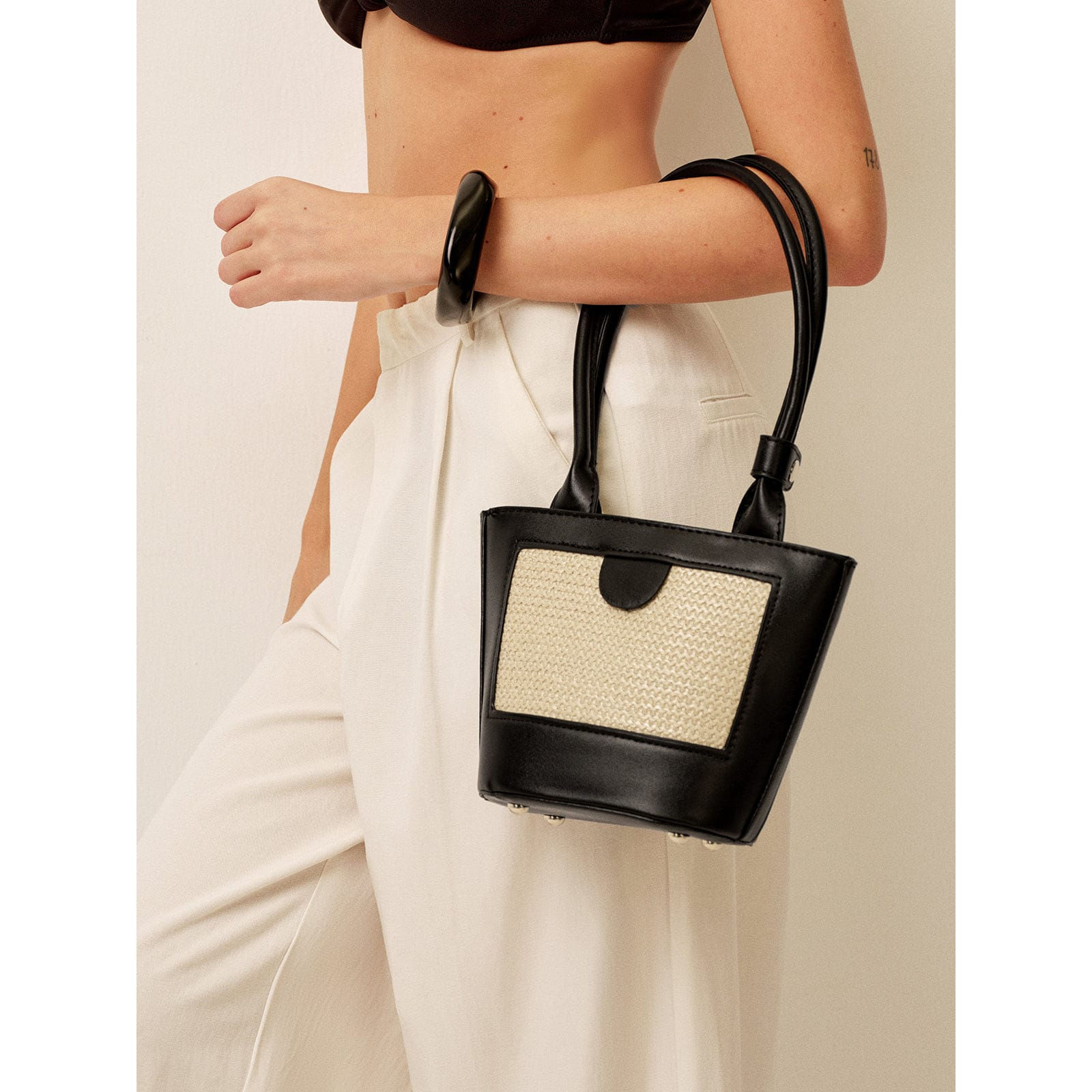 Celvera Lichte tote bag van riet en vegan leer