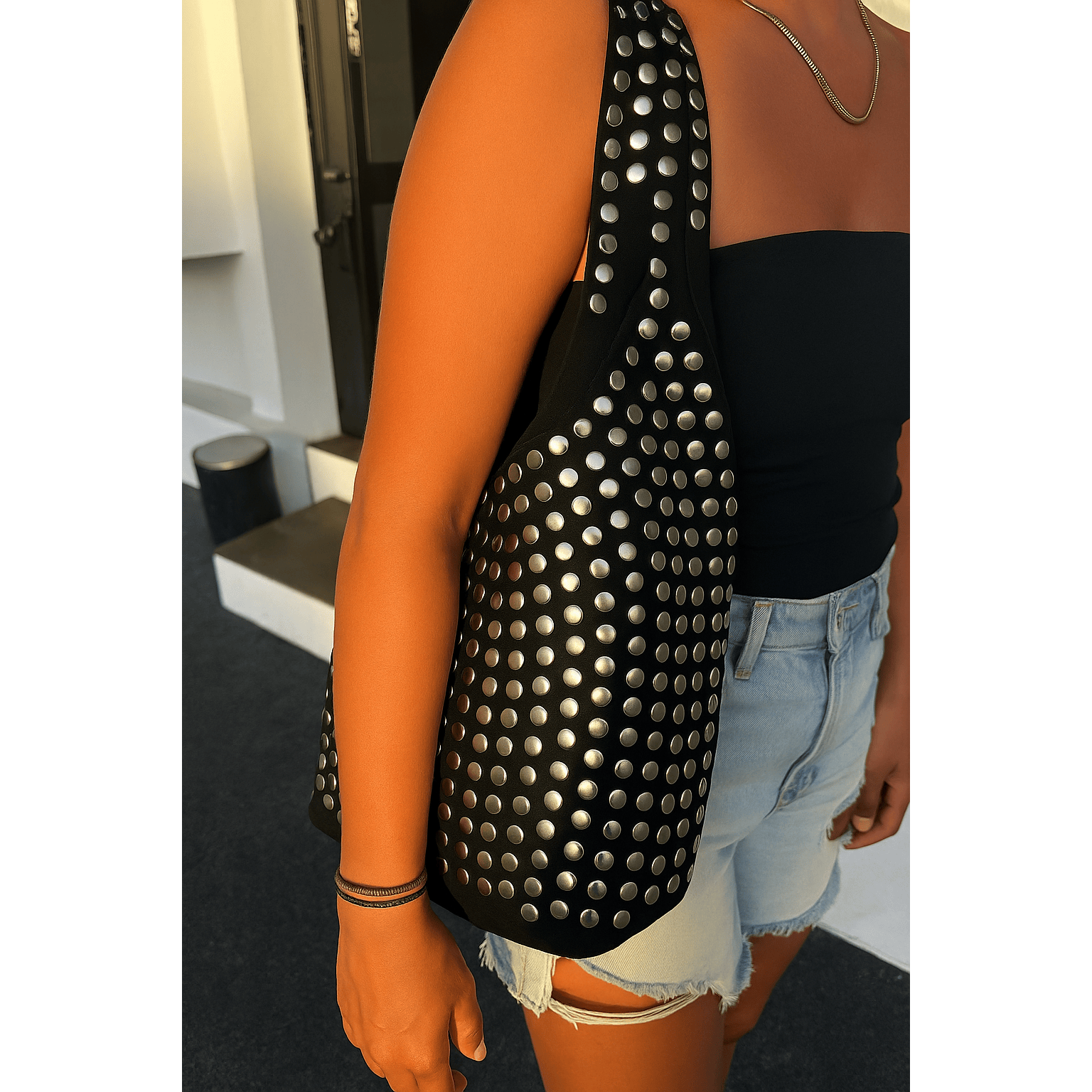 Celvera Schoudertas met Stoere Studs