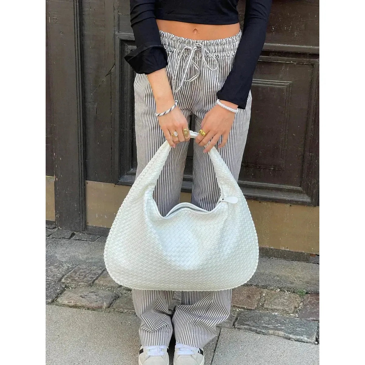 Celvera Tas Dames - Grote Gevlochten Hobo met Gevlochten Handvat en Rits | Chic