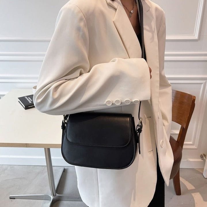 Celvera Tas Dames - Compacte Saddle Bag met Klepje en Schouderband | Klassiek