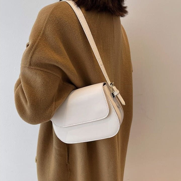 Celvera Tas Dames - Compacte Saddle Bag met Klepje en Schouderband | Klassiek