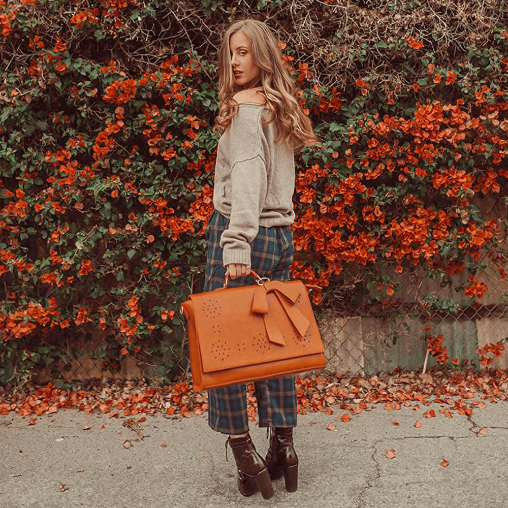 Celvera Tas Dames - Gestructureerde Flap Bag met Strik en Lasercut Detail | Chique