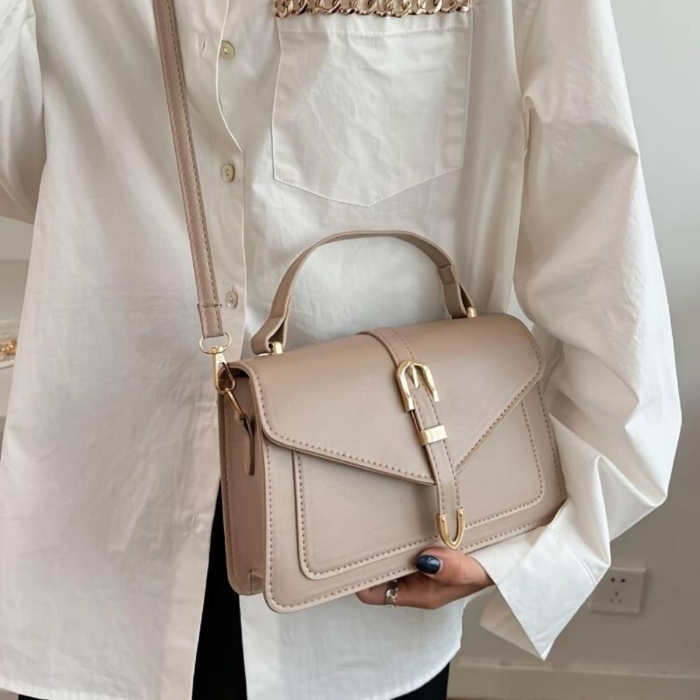 Celvera Tas Dames - Klep Handtas met Gouden Gespdetail en Schouderriem | Chic