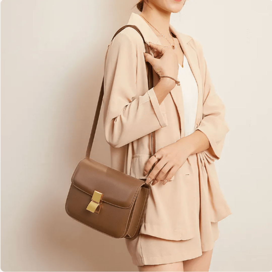 Celvera Tas Dames - Compacte Crossbody met Klepje en Goudkleurig Slot | Chique