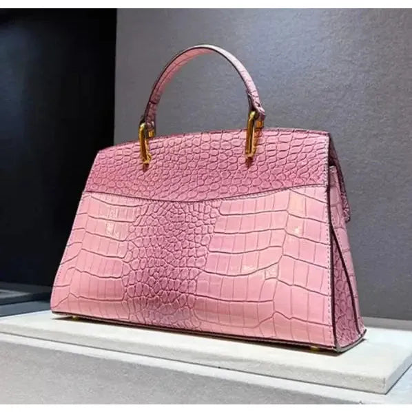 Celvera Tas Dames - Flap Tas met Logo Band en Bedeltje | Chique
