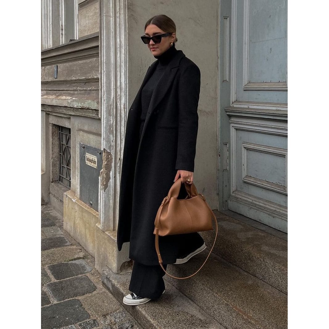 Celvera Tas Dames - Architecturale Tote met Dubbele Hengsels en Soepele Bodem | Elegant