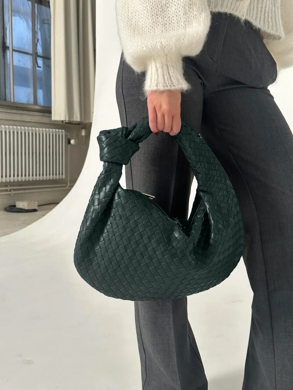 Celvera Luxe Gevlochten Schoudertas – Compacte Dames Tas voor Avond en Dag