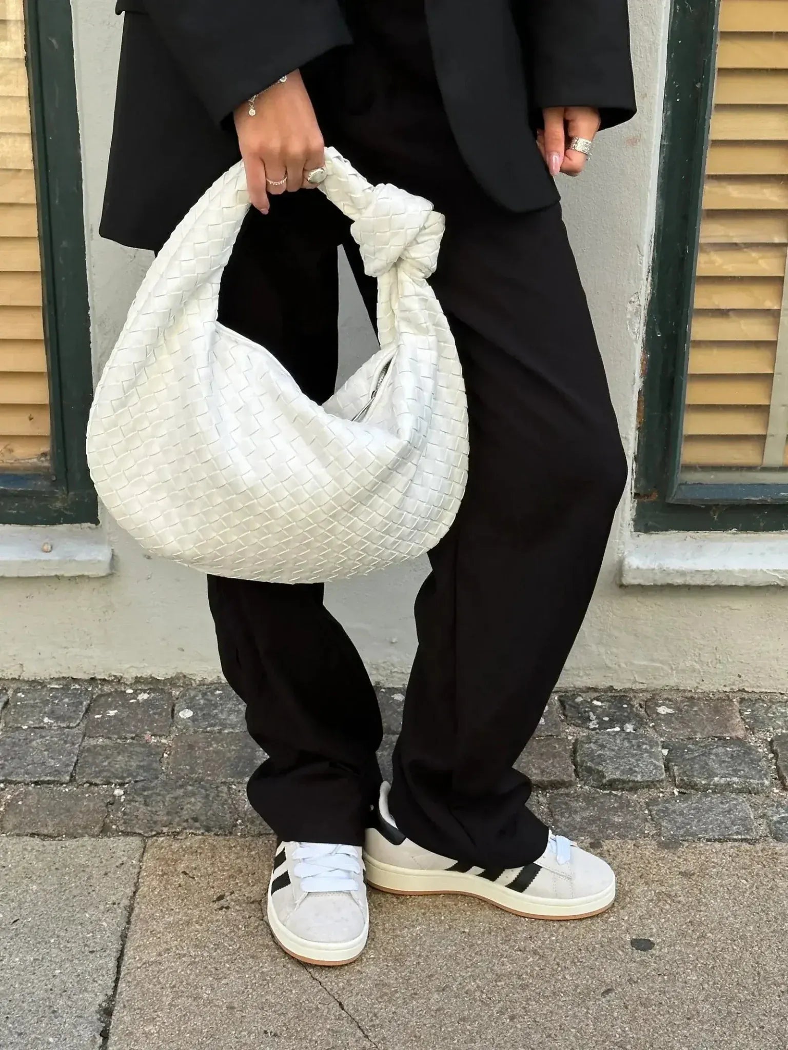Celvera Luxe Gevlochten Schoudertas – Compacte Dames Tas voor Avond en Dag