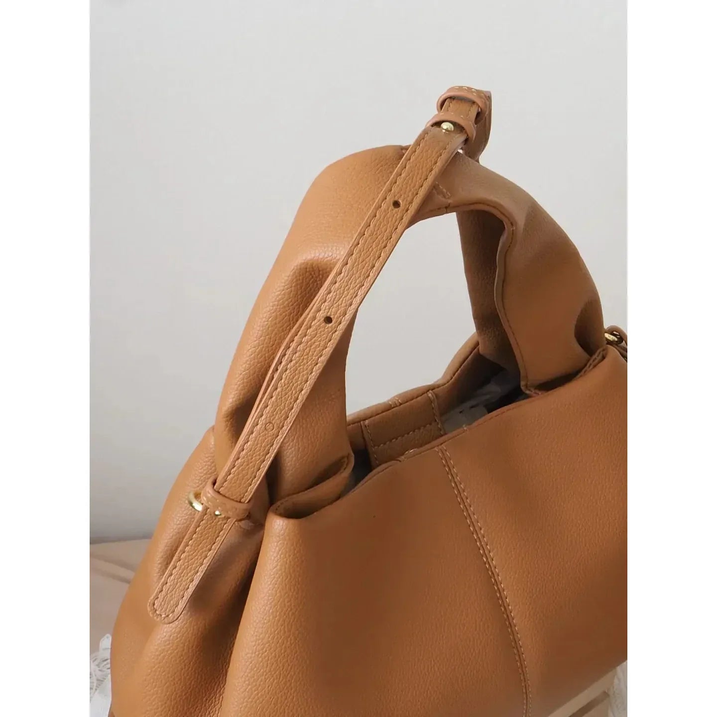 Celvera Tas Dames - Architecturale Tote met Dubbele Hengsels en Soepele Bodem | Elegant
